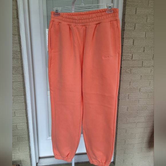 NWOT Comfrt Set Coral Hoodie and Sweatpants Set for Casual Comfort - Picture 5 of 9